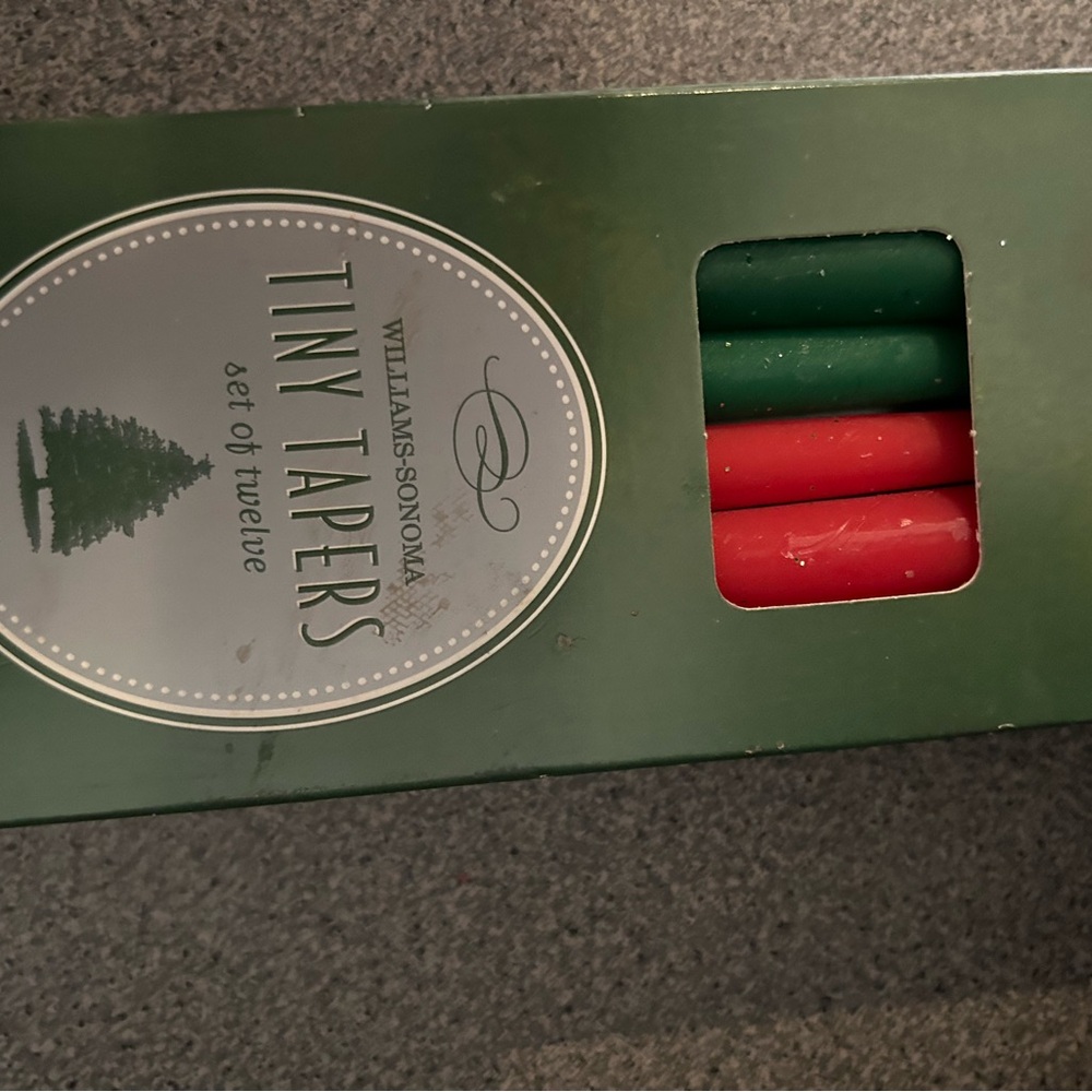 Williams Sonoma 🌲 Christmas Tree 🌲 candle holder w/ with new taper candles - Picture 4 of 5